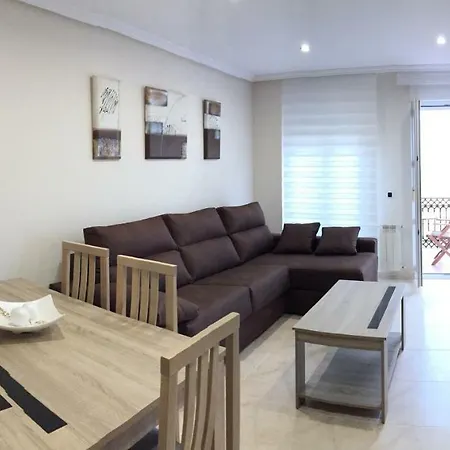 Tres Con Magníficas Vistas Al Mar Foz