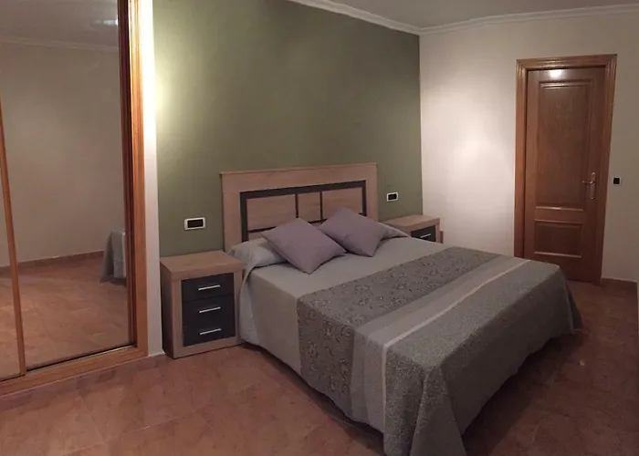 Tres Con Magnificas Vistas Al Mar